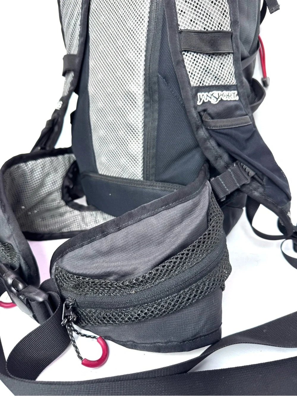JanSport 8000M Challenge Technical Hiking Backpack Black Red Daypack